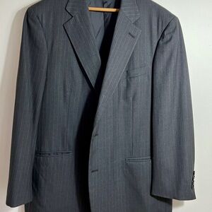 Brooks brothers grey and white pinstriped man’s suit, 100% wool, 43reg,‎ 38 w